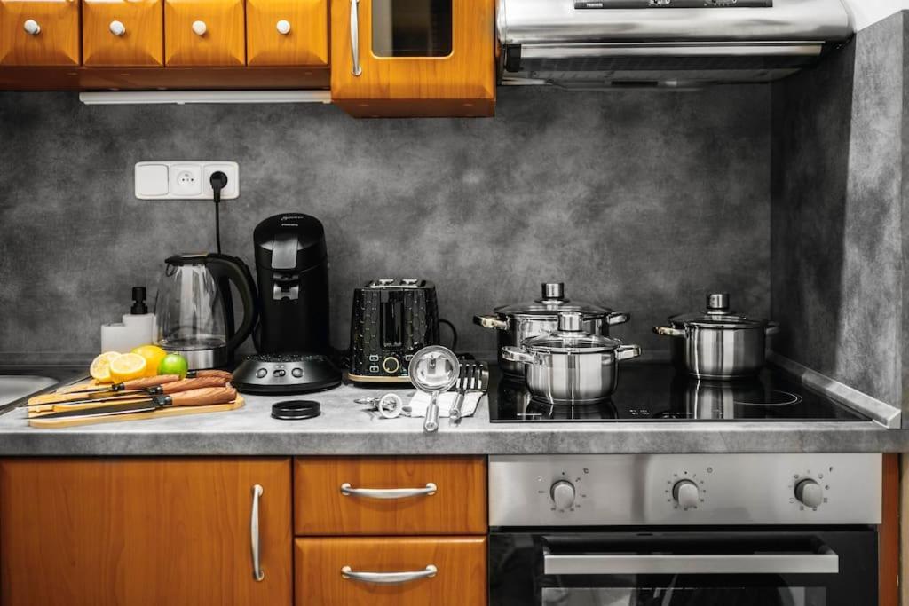 Apartmán Cityscape Charm Spacious 3 Bedroom Haven For 7 *